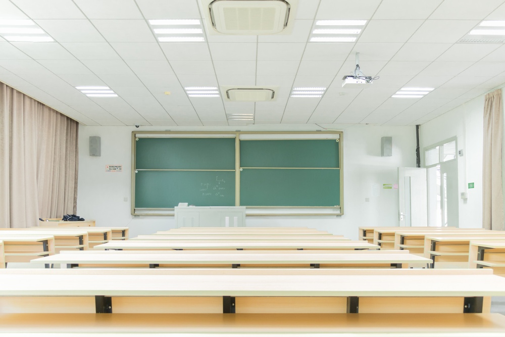 探索学校家具养护新思路：结合学生参与促进责任感形成