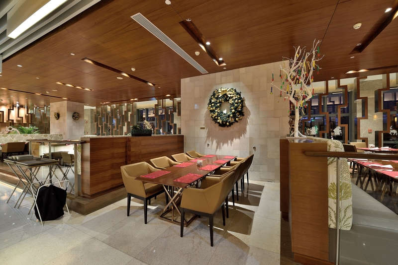 How to customize hotel furniture booths to make them look better?