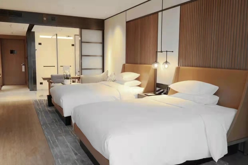 When choosing a customized B&B hotel furniture brand, how to evaluate its environmental protection and sustainable development practices?