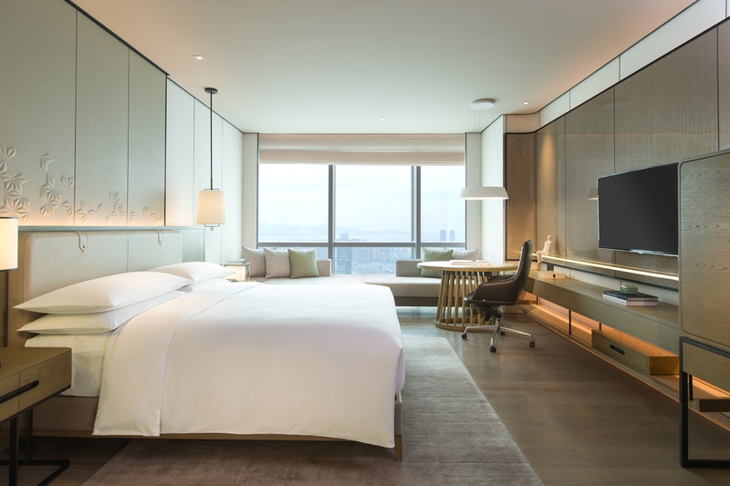 在国内找五星级酒店家具定做厂家的话需要考虑什么？