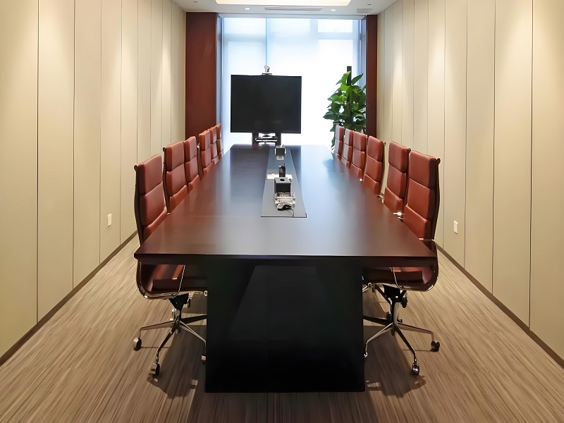 打造舒适的办公环境：精选办公桌椅的重要性